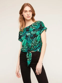 Blusa Con Nodo Fantasia Jungle