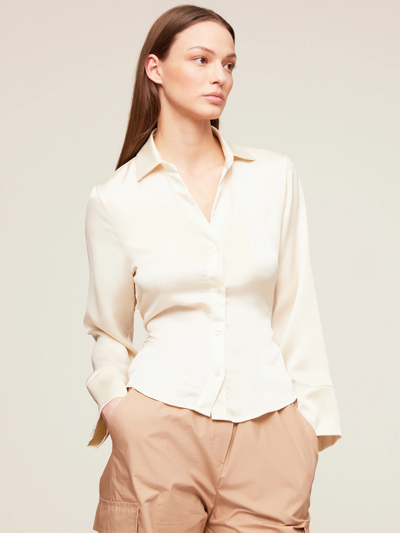 Camicia In Raso Con Intreccio Posteriore