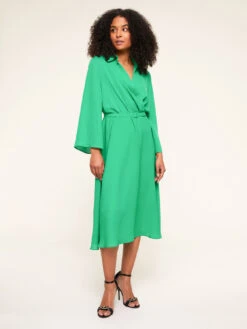 Vestito Midi Con Cintura